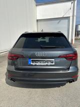 Audi A4 2.0 TFSI Avant - 3x S-Line Black, AHK, ACC - mit Benzin-Antrieb: Kombi, 3.0