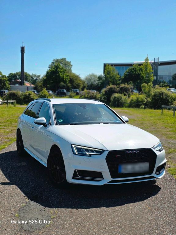 Image of Audi A4