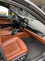 BMW M550i xDrive A - - BMW M550 aus 2017