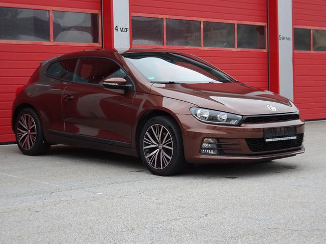 Volkswagen Scirocco 1.4 TSI ALLSTAR *KAMERA/SHZG/NAVI/TEMPO