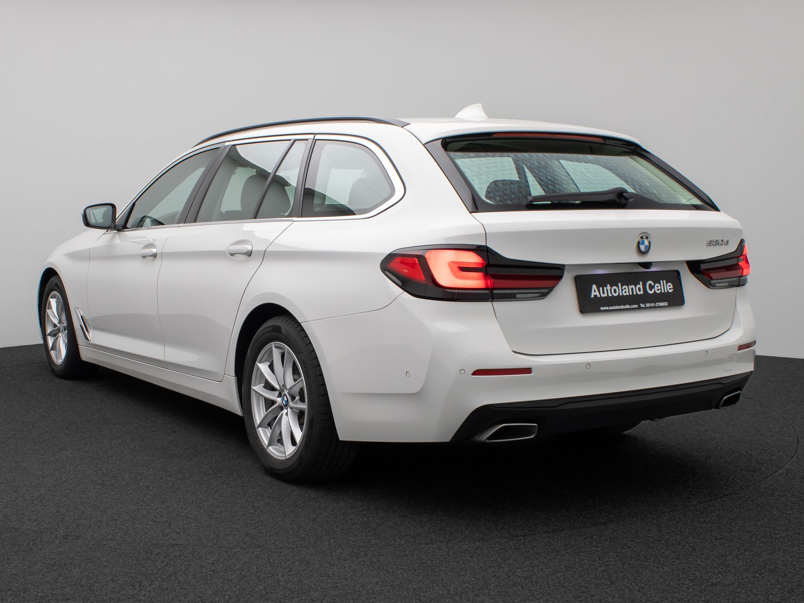 Fahrzeugabbildung BMW 520d Kamera DAB Leder 4xKlima AHK Alarm Sport