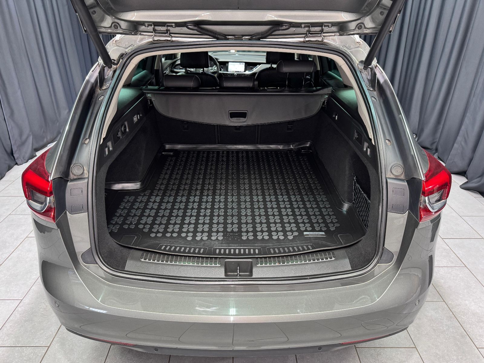Fahrzeugabbildung Opel Insignia B Sports Tourer Dynamic|KAMERA|AHK
