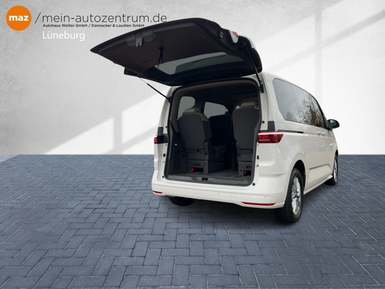 Fahrzeugabbildung Volkswagen T7 Multivan 2.0 TDI Alu KlimaNavi AHK uvm