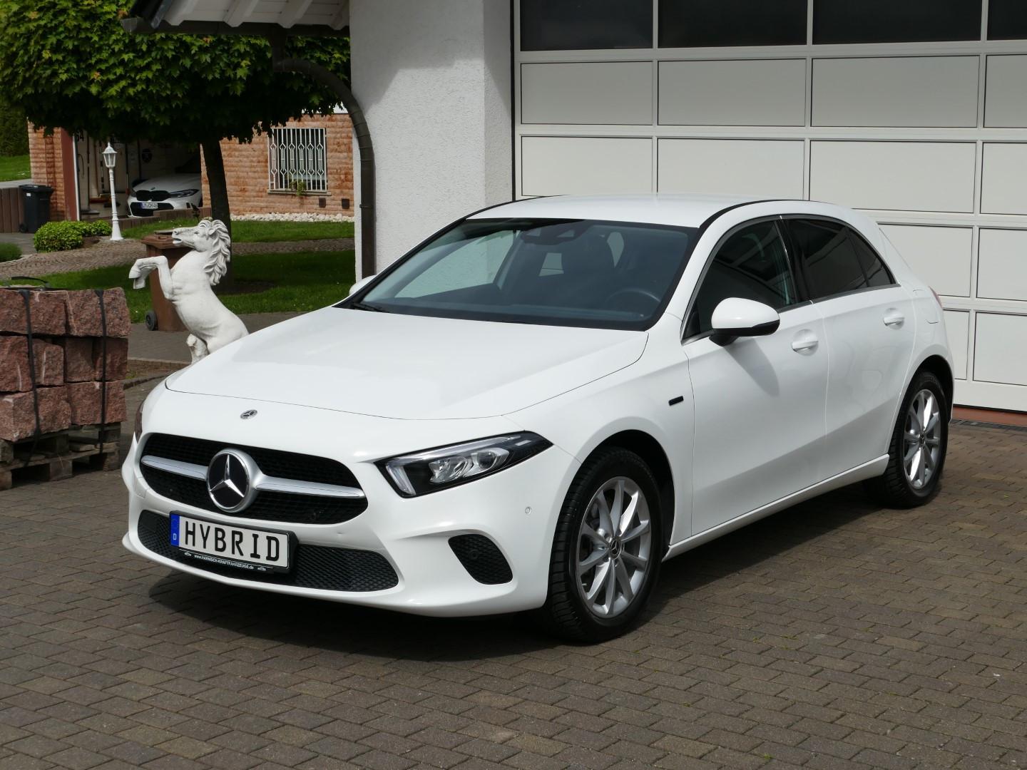 Mercedes-Benz A 250 e * Progressive+Leder+Navi+Kamera+LED !