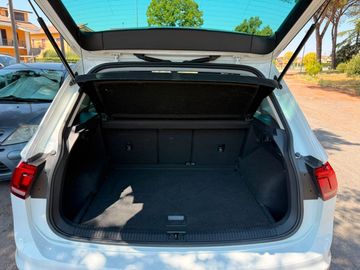 Volkswagen Tiguan - 9