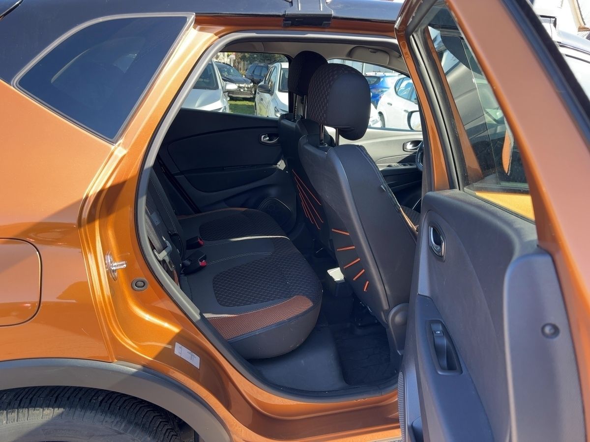 Fahrzeugabbildung Renault Captur Collection TCe 150 EDC SHZ GJR