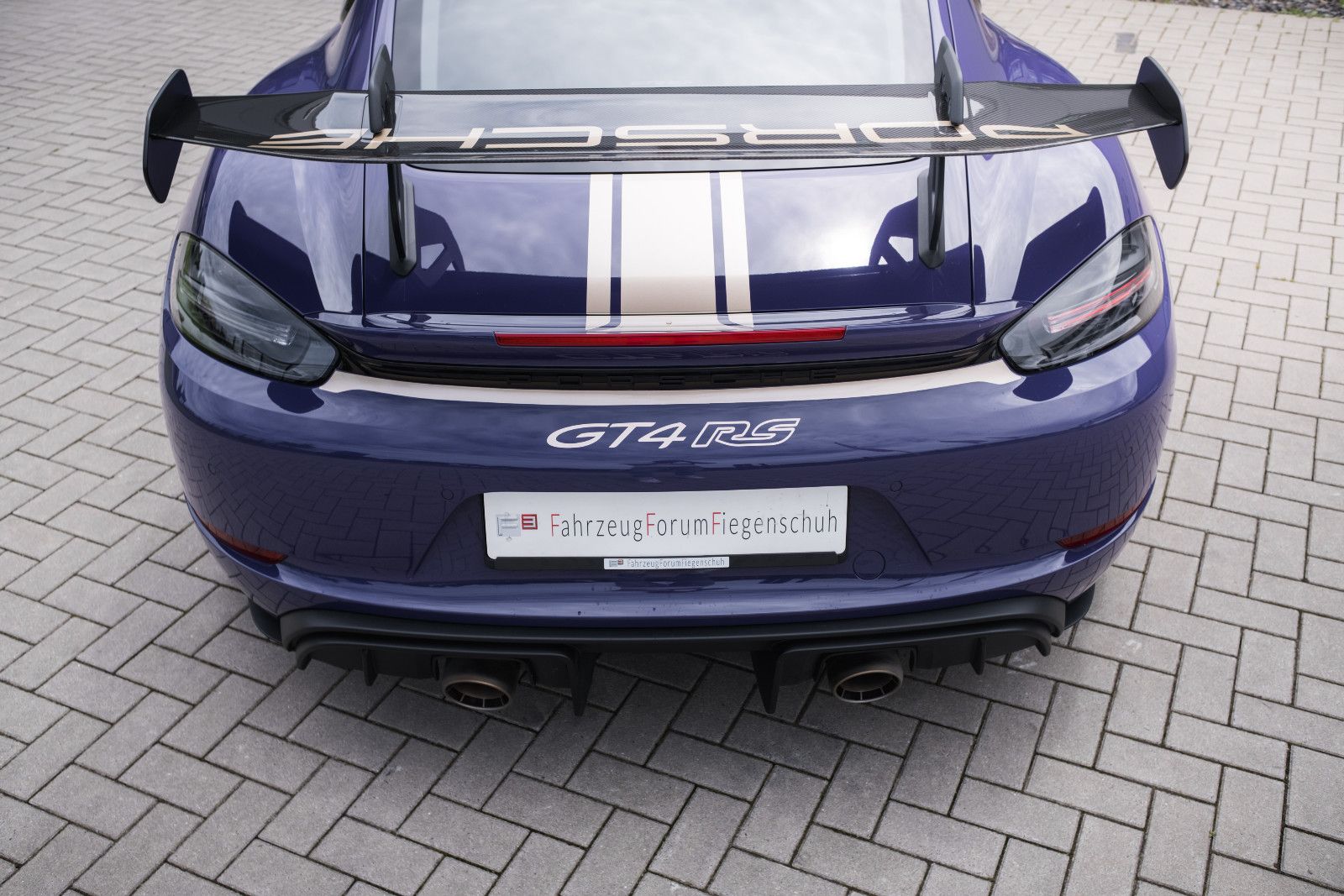 Fahrzeugabbildung Porsche 718 GT4 RS-PTS-Weissach-Lift-LED-Approved-90 L.