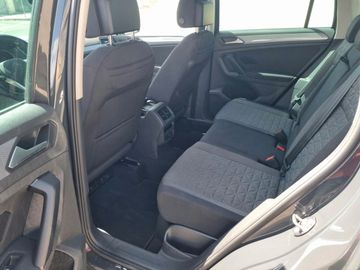 Volkswagen Tiguan - 8