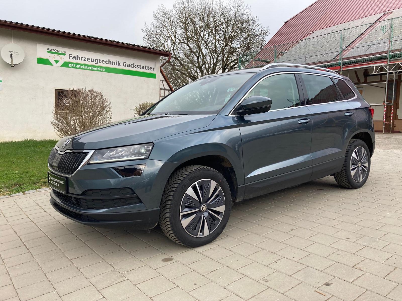 Skoda Karoq 1.5 TSI ACT DSG Style*AHK*LED*PDC*Temp*SHZ