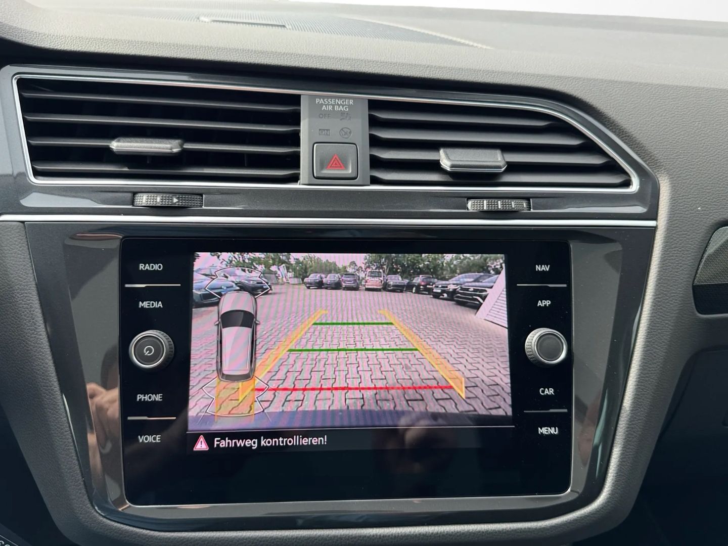 Tiguan 2.0 TDI DSG Elegance *NAVI*MATRIX*PANO*