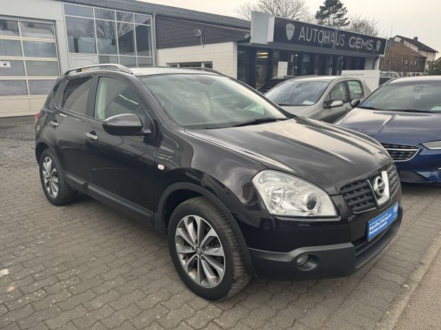 Nissan Qashqai Tekna 4X4 AHK Pano Xenon BOSE Temp