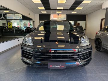 Porsche Cayenne - 2