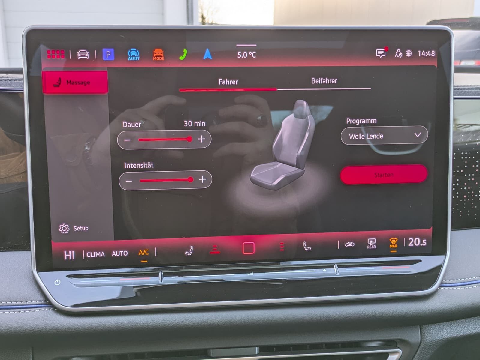 Fahrzeugabbildung Volkswagen Tiguan 2.0 TDI 4M R-Line BLACK*PAN*HK*AHK*MATRIX