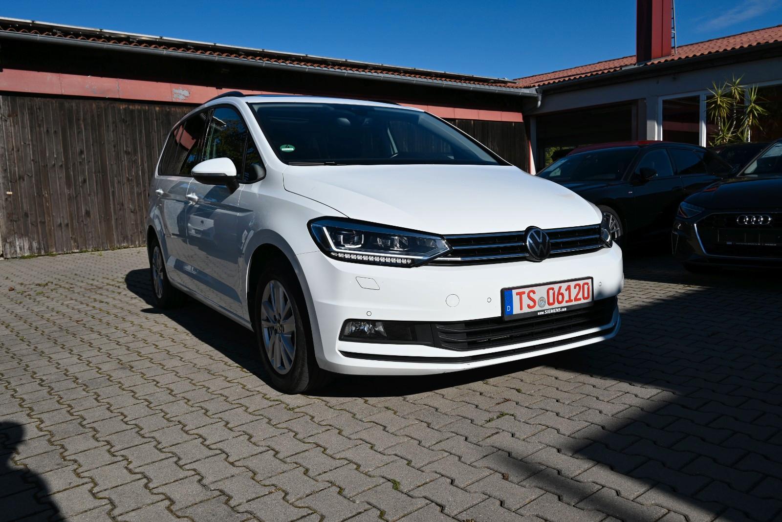 Volkswagen Touran Highline/Voll/Pano/AHK/Standh/7Sitze