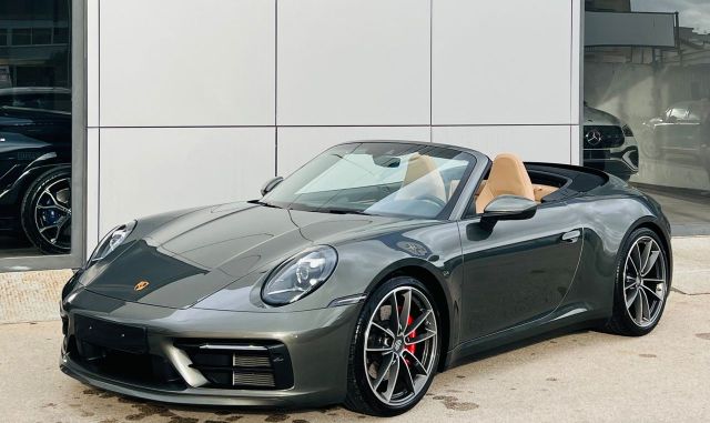 Porsche 911 Carrera Cabrio S possibilità noleggi