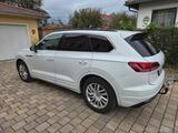 Volkswagen Touareg 3.0 V6 TDI 210kW 4MOTION Tiptronic - - gebrauchte VW Touareg aus dem Jahr 2018