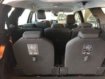 Peugeot 5008 - 8