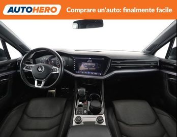 Volkswagen Touareg - 8