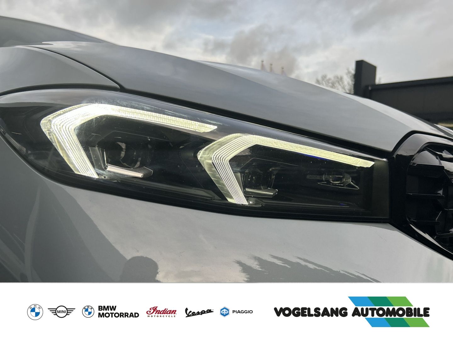 Fahrzeugabbildung BMW M340i xDrive Touring,Panodach,H&KSound,HeadUp,RF