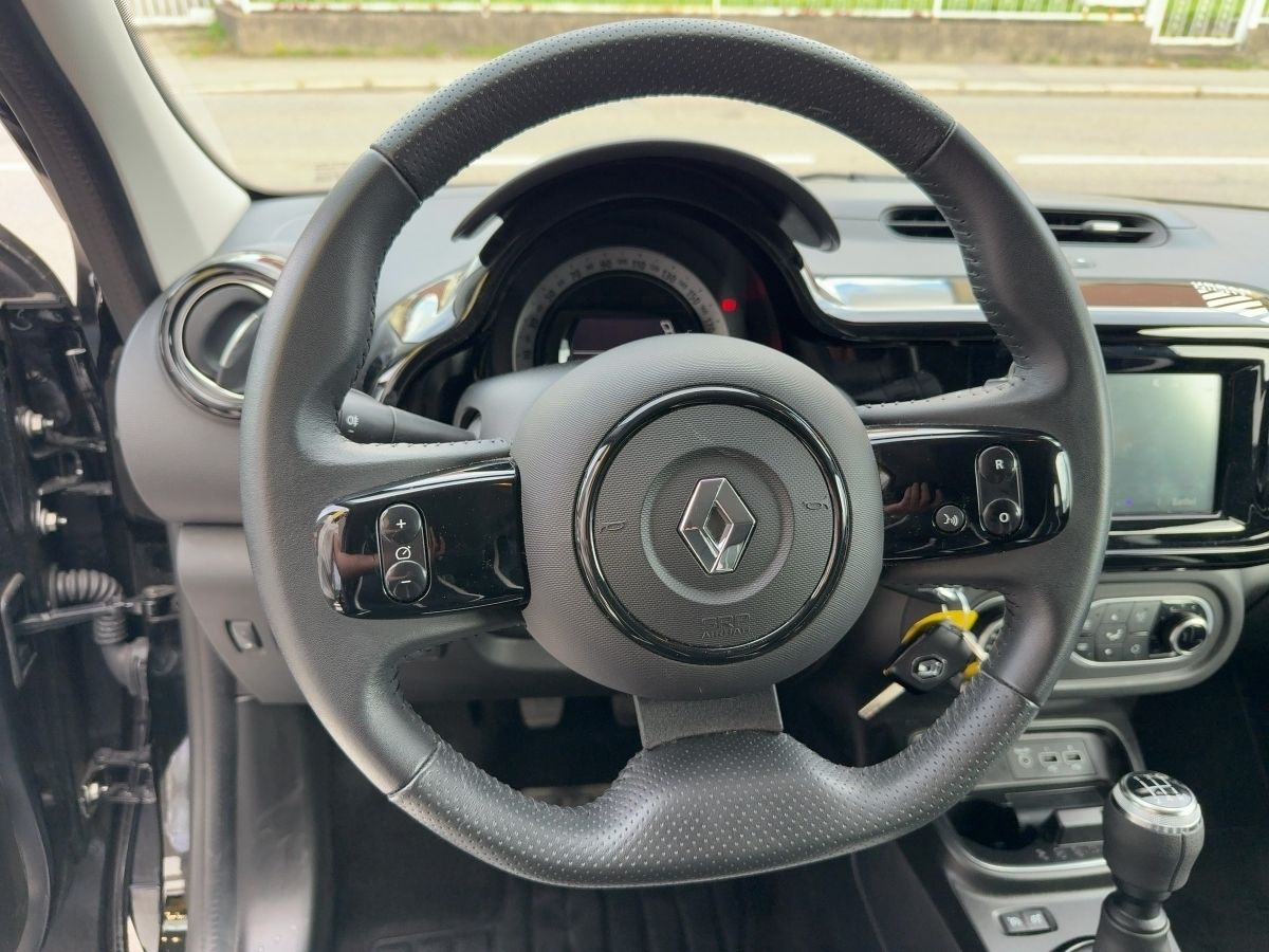 Fahrzeugabbildung Renault Twingo URBAN NIGHT SCe 65 NAVI FALTDACH SHZ