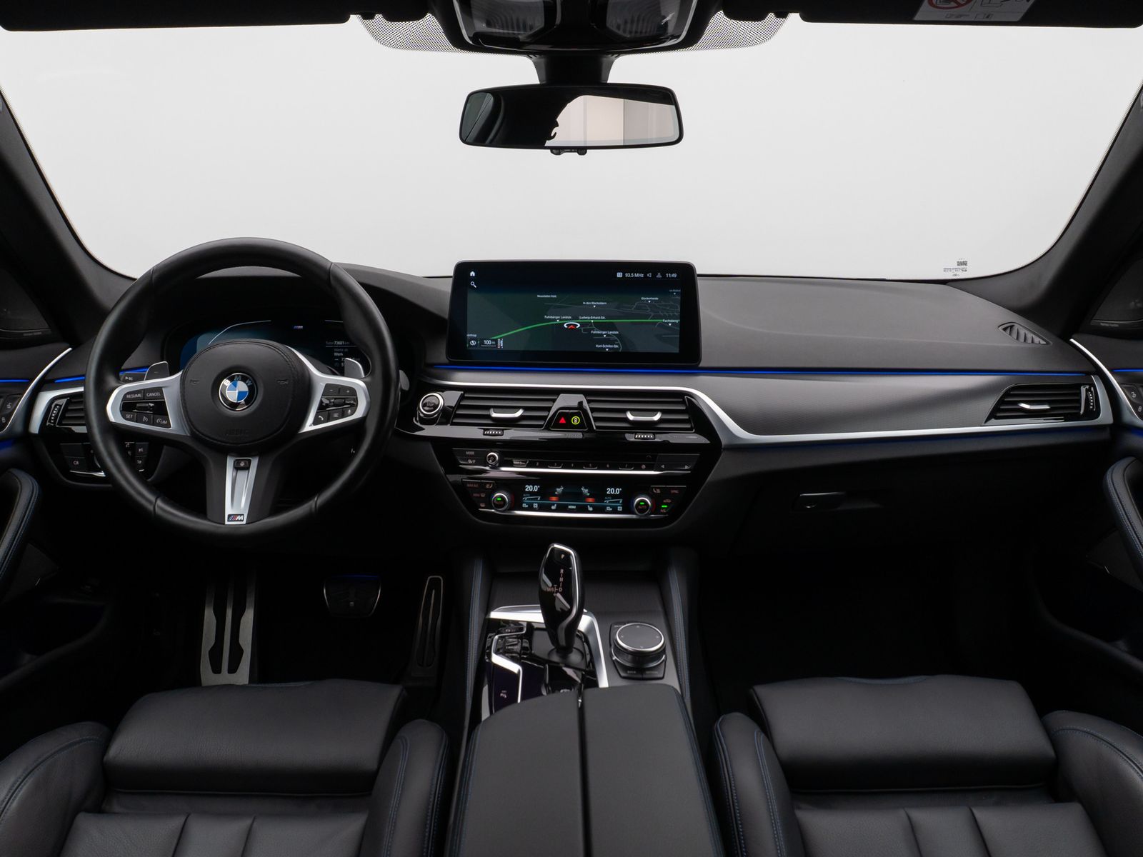 Fahrzeugabbildung BMW 540d xD M Sport Kamera DAB H/K AHK Alarm 20Zoll