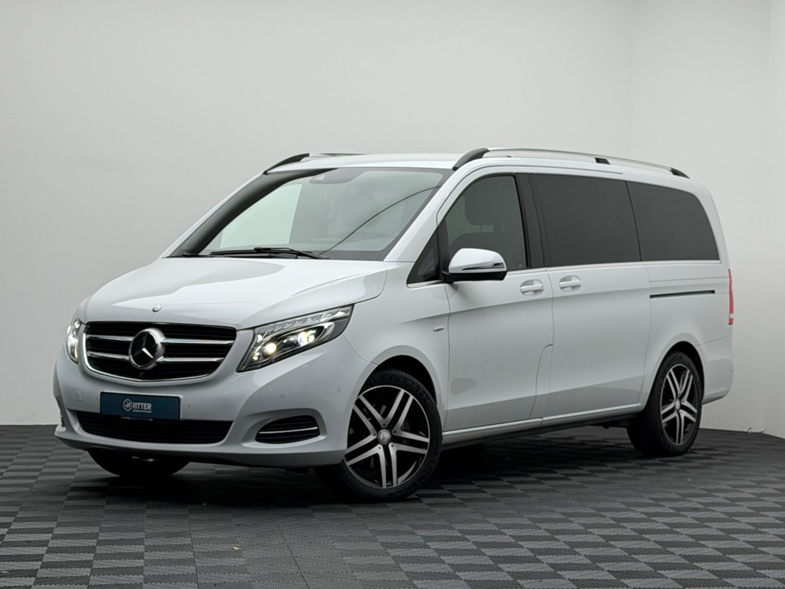 Gebrauchtwagen Mercedes-Benz V V 250 CDI d 4Matic lang Avantgarde AHK PANO in Dülmen