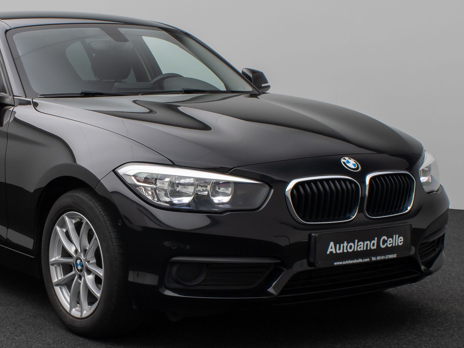 Fahrzeugabbildung BMW 118i Parkassist Sitzheizg USB Regensensor 8fach