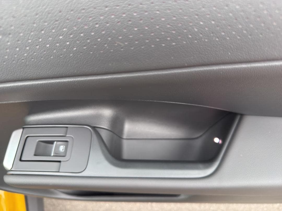 Fahrzeugabbildung Volkswagen T-Roc R-Line R-Line,IQ-Light,Black-Style,20 Felg