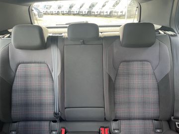 Volkswagen Golf VIII 2.0 TSI DSG GTI LED-PLUS NAVI ACC CAM