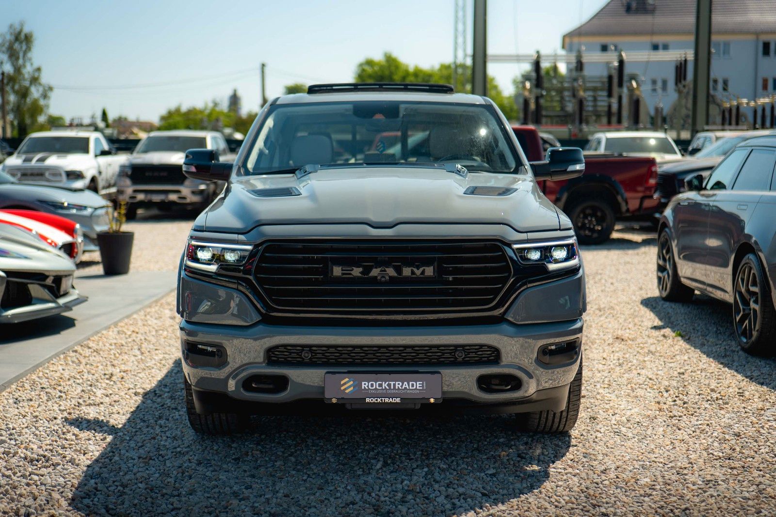 Fahrzeugabbildung Dodge RAM 5.7 V8 HEMI 4x4 LIMITED 10TH ANNIVERSARY ACC