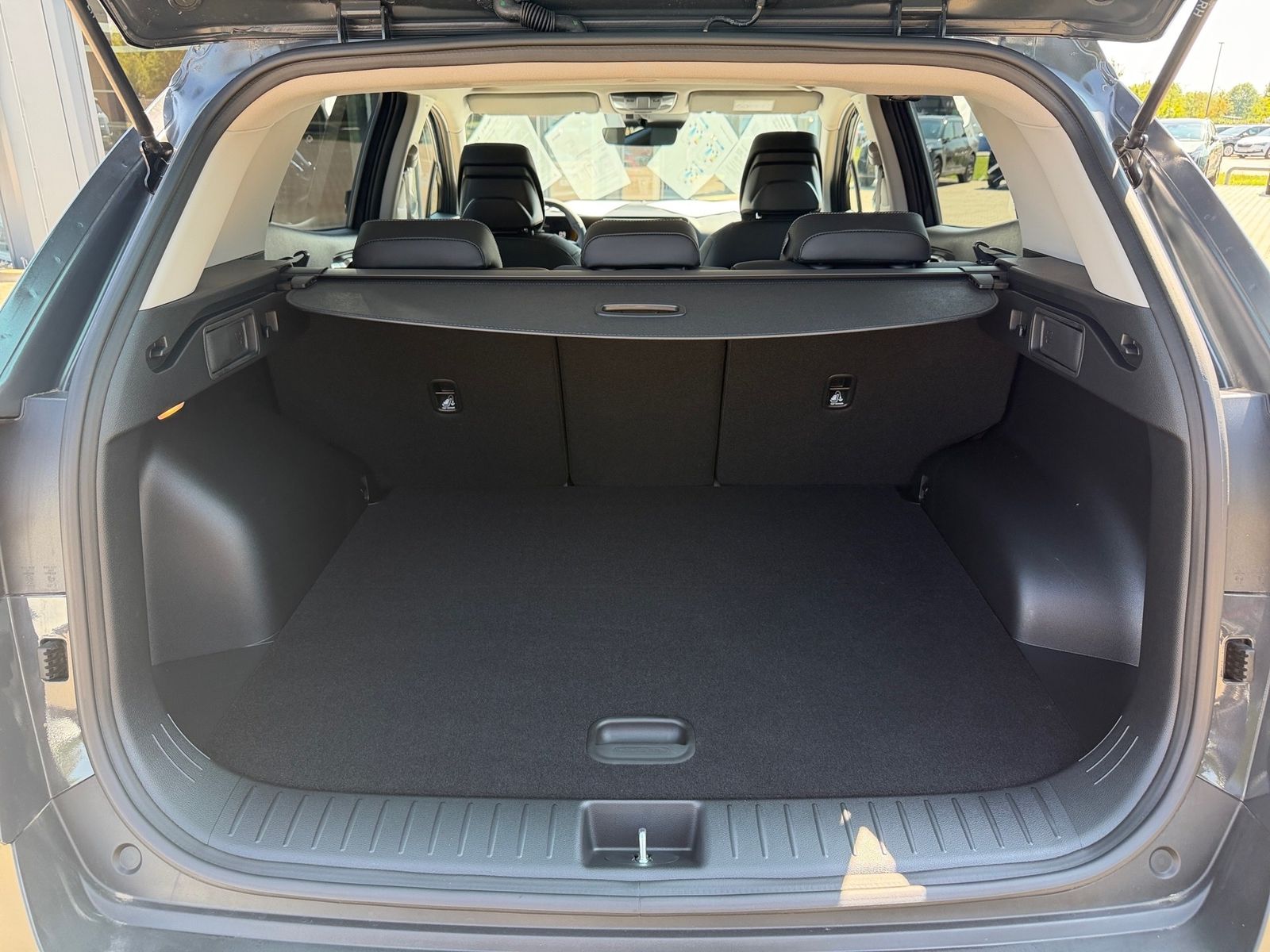 Fahrzeugabbildung Kia SPORTAGE 1.6T 2WD DCT Vision KOM Facelift