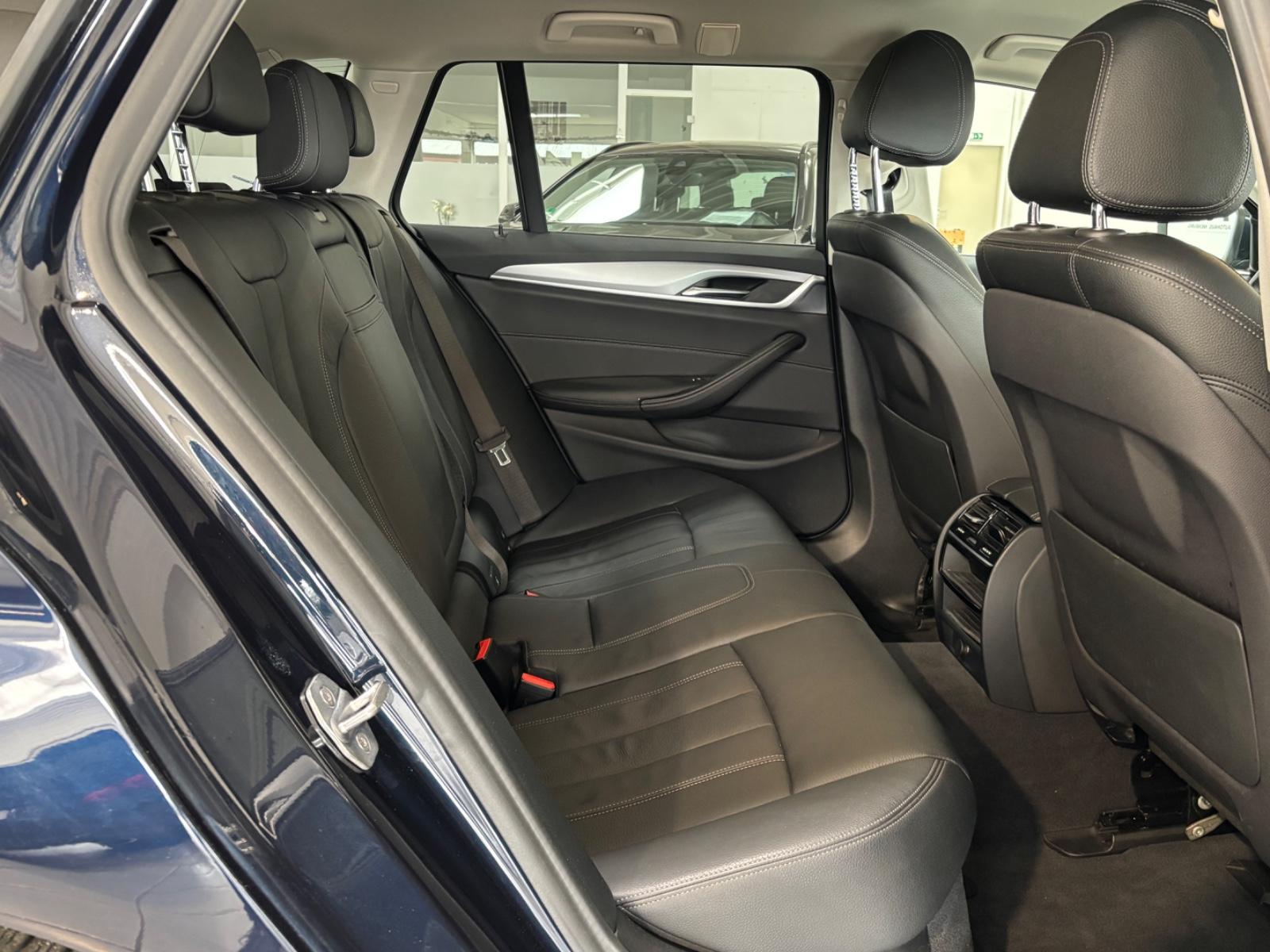BMW 520d xDrive Automatik,Scheckheft,Rückfahrkamera