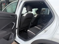 VW T-Roc Sport 4Motion/ DAB+/ NAVIGATION/ DCC/ LED VW T-Roc Sport 4Motion/ DAB+/ NAVIGATION/ DCC/ LED