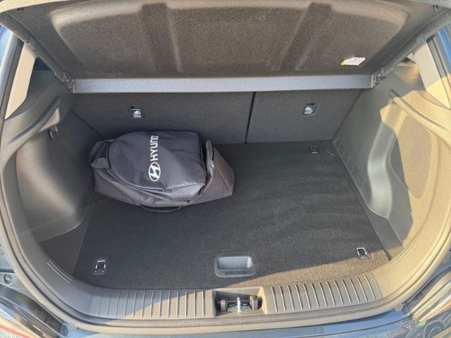 Fahrzeugabbildung Hyundai KONA Edition 30+ Elektro 2WD +KLIMA+NAVI+PDC+SHZ