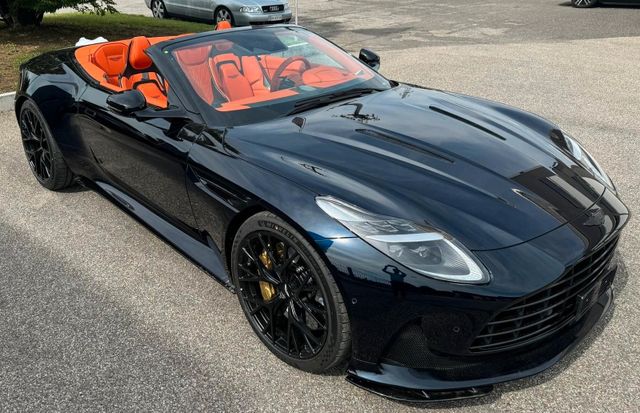 Aston Martin V8 Volante