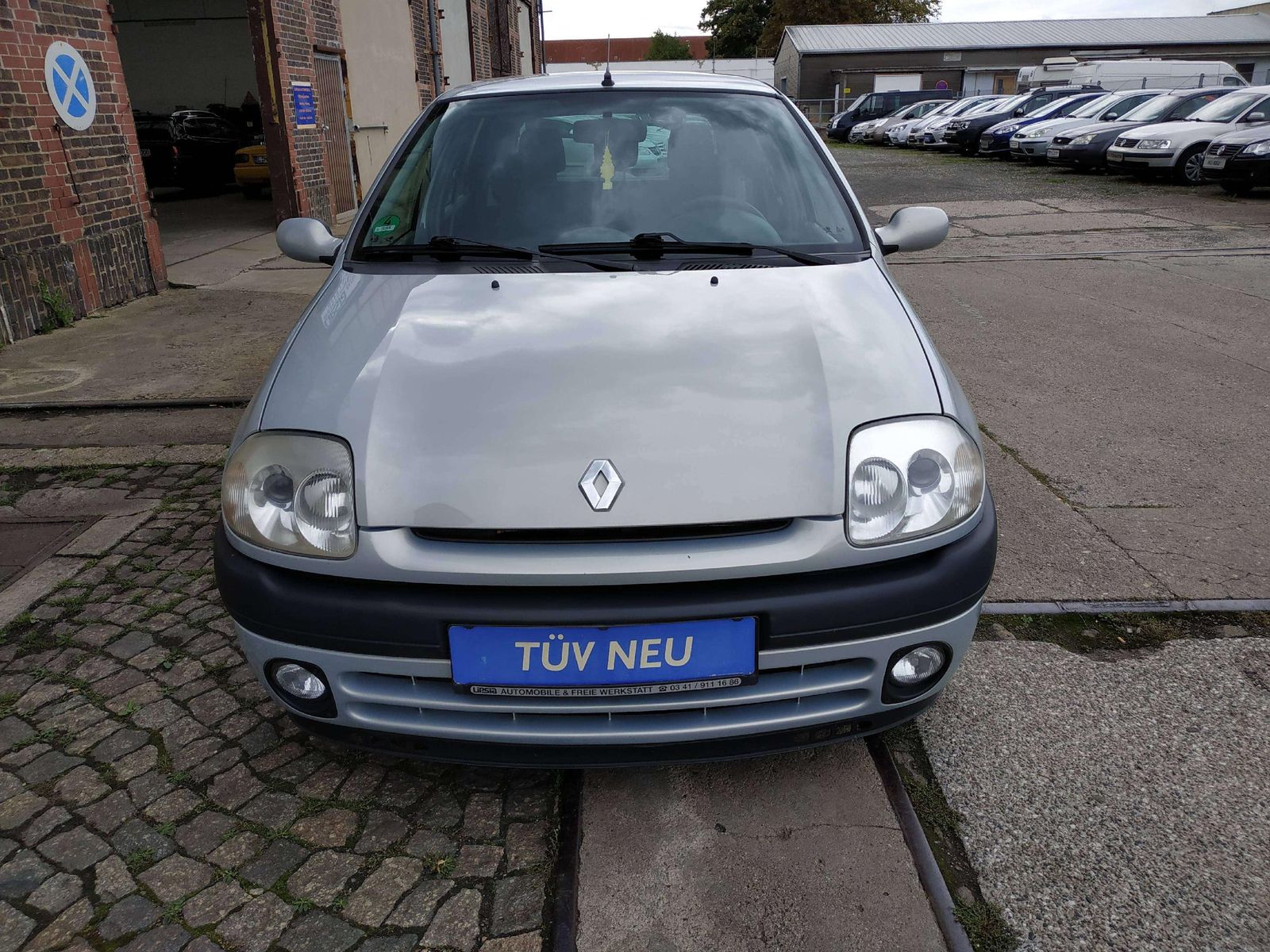 Clio Clio 1.2/ TÜV NEU/ Klima/ 5-Türer/ wenig KM – Bild 2