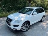 Volkswagen Touareg 3.0 V6 TDI Tiptronic -R-Line Xenon*Leder - Volkswagen Touareg aus 2009: TDI