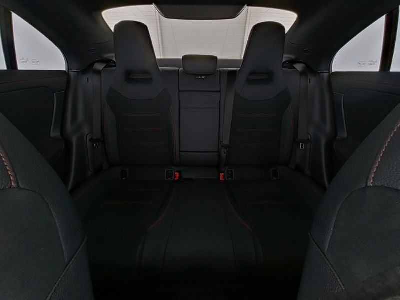 Fahrzeugabbildung Mercedes-Benz CLA 200 AMG *Pano*Distro*Night*MBeam*Sound*360°*