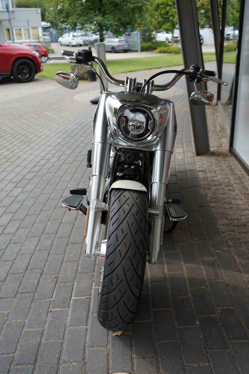 Fahrzeugabbildung Harley-Davidson Fat Boy 114 -Heckumbau-Jekill-Besser wie neu!