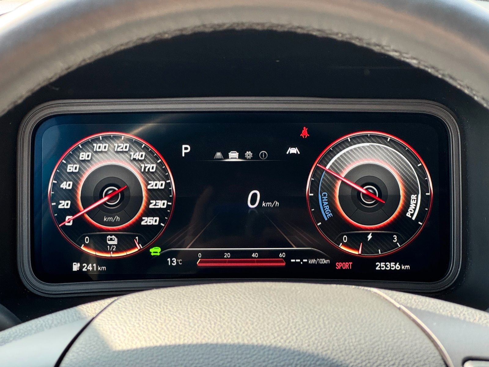 Fahrzeugabbildung Hyundai KONA E Select SHZ ACC PDC LKA Navi WiFi CarPlay