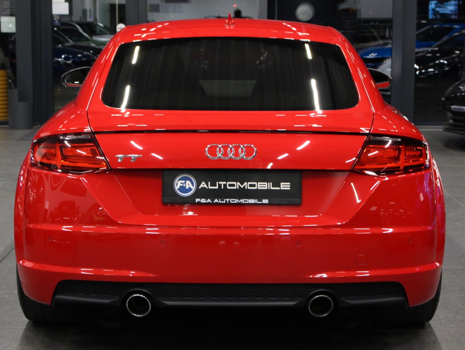 Fahrzeugabbildung Audi TT 1.8 TFSI Coupe S-Tronic S-Line Selection Plus