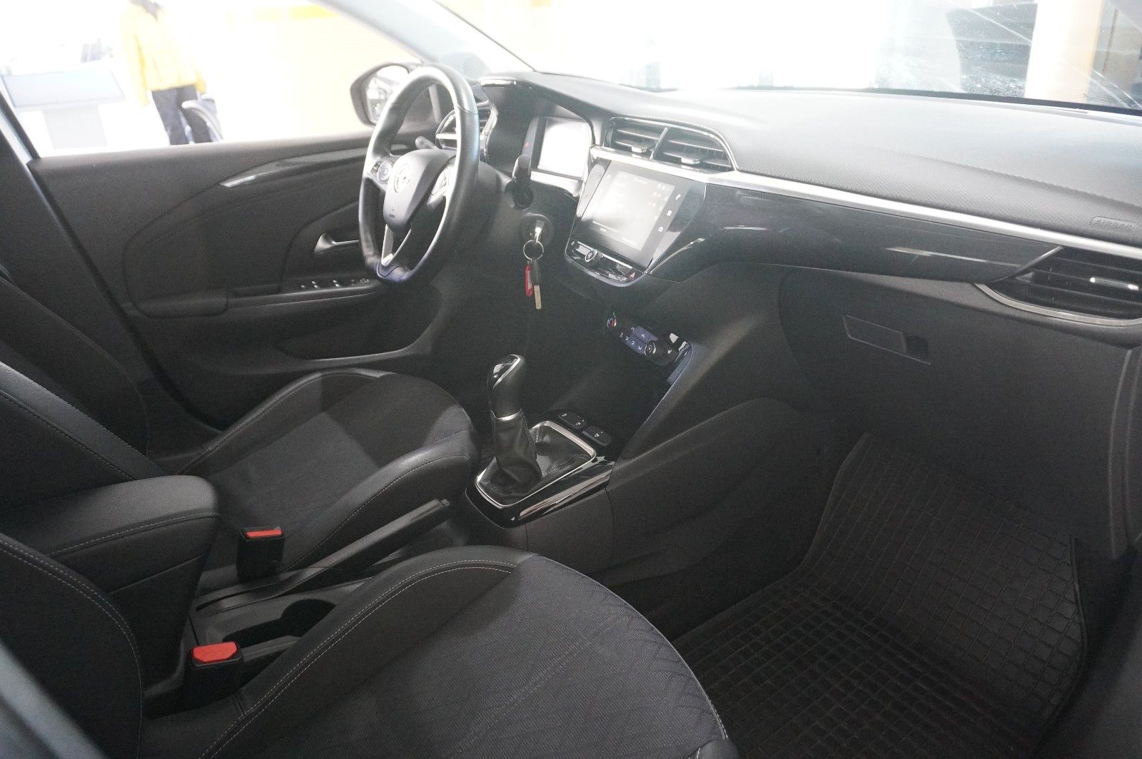 Fahrzeugabbildung Opel Corsa F 1.2 ELEGANCE NAVI/LED/KAMERA/SHZ/VIRT.