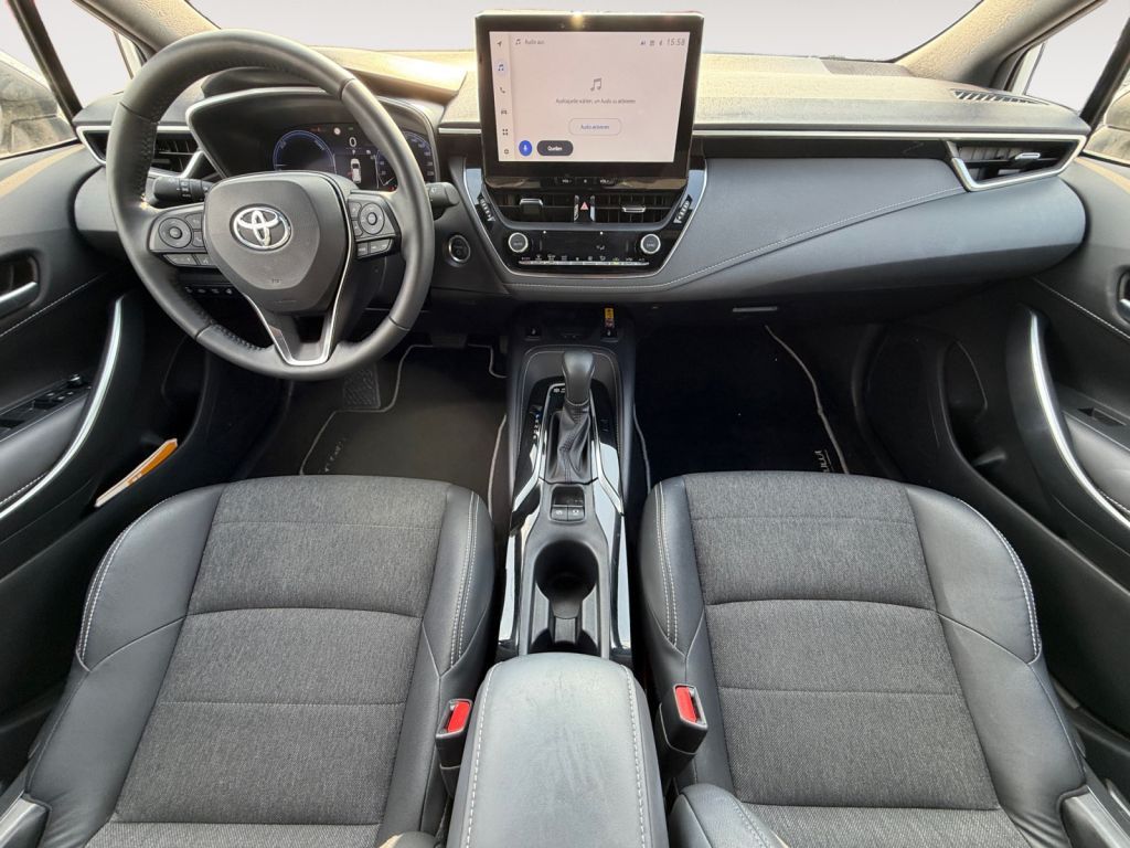 Fahrzeugabbildung Toyota Corolla 1.8 Hybrid Touring Sports Teamplayer