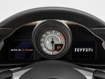 2017 Ferrari GTC4LUSSO — миниатюра 14