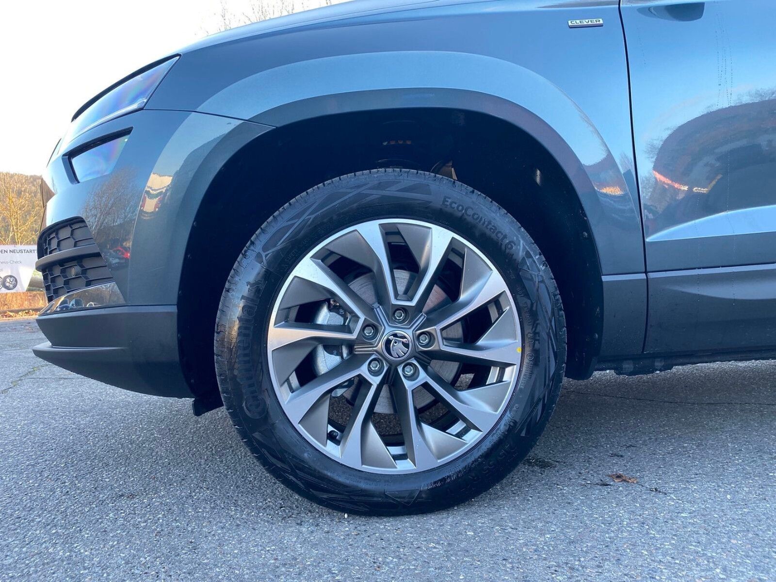 SKODA Karoq 1.5 TSI Clever DSG / LED / NAVI / ACC / SI - Image 7