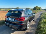 BMW X3 xDrive30e AT - Advantage - BMW X3 ADVANTAGE mit Hybrid-Antrieb (Benzin/Elektro)