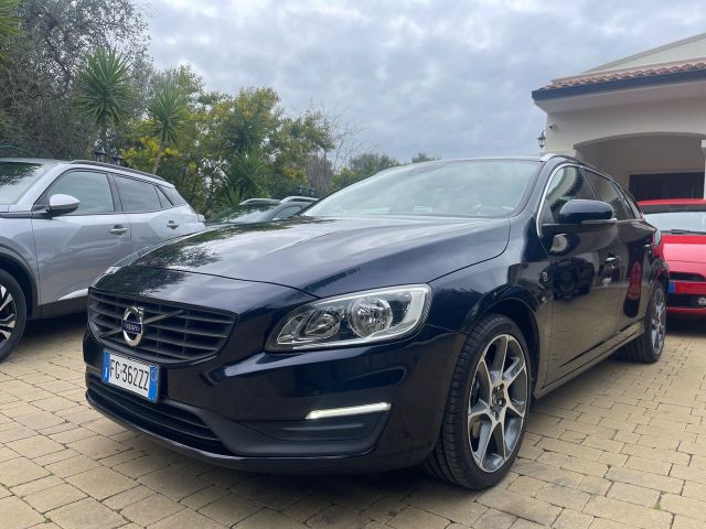 Volvo VOLVO V60 2.0 D2 120CV OCEAN RACE FULL LED MY17