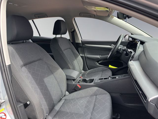 Golf VIII 1.5 eTSI Life DSG SHZ NAVI AHK ACC LED