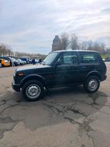 Lada Niva Urban 4x4 Scheckheft gepflegt  H... - Lada Urban: 4.4