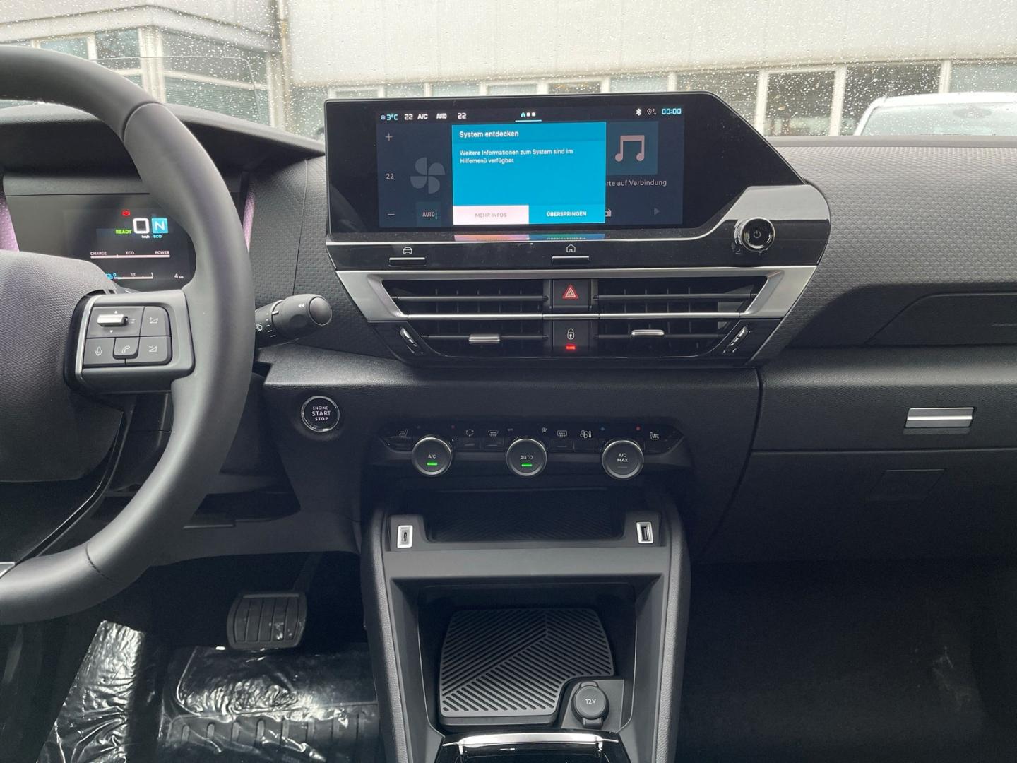 Citroën e-C4 Shine Totwinkelassistent ACC Navi Apple Car